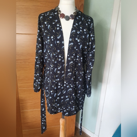 H&M jacket size L - Picture 3 of 3